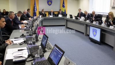 2016/01/mbledhja-e-qeverise-15-maj-foto-ridvan-slivova-2.jpg