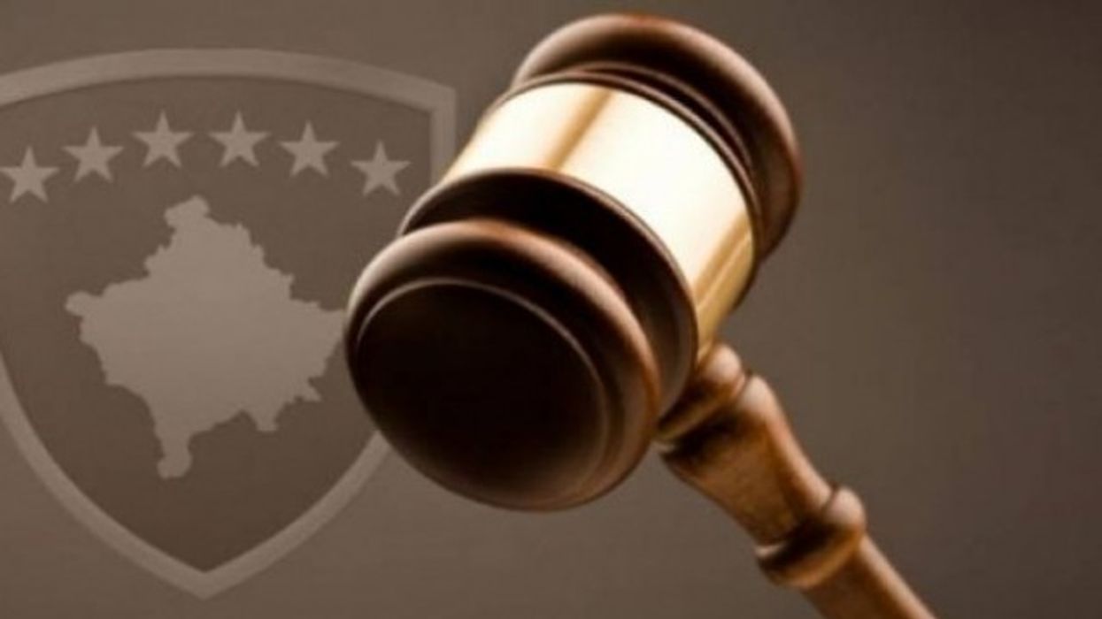 Shpërndanin përmbajtje nacionaliste, aktakuzë ndaj tre personave për nxitje të përçarjes dhe mosdurimit