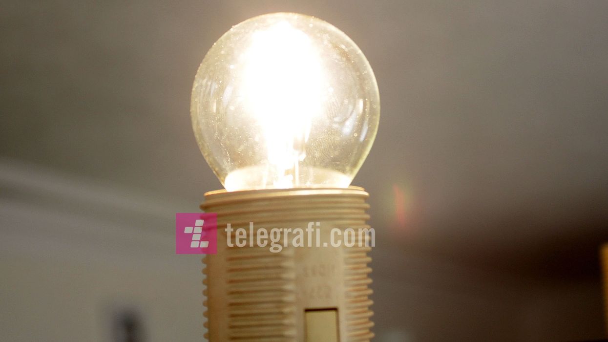Rikthehet furnizimi me energji elektrike në Ferizaj Rikthehet furnizimi me energji elektrike në Ferizaj