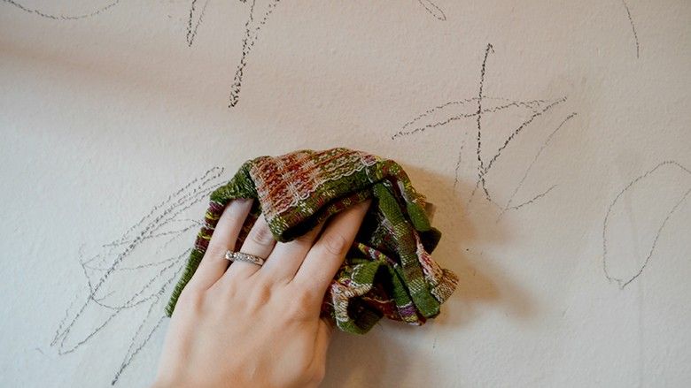 2016/04/Removing-Crayon-markings-from-walls.jpg