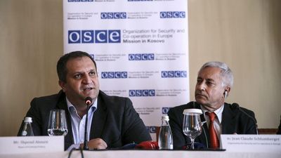 2016/04/ahmeti.jpg
