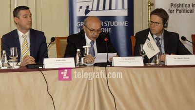 2016/04/Tryeze-Si-ta-shnderrojme-MSA-ne-ne-nje-proces-per-reforma-per-Kosoven-foto-Ridvan-Slivova-15.jpg