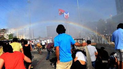 2016/05/lgbt-taksim.jpg