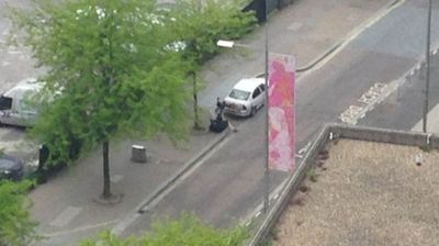 2016/05/Bomb-disposal-units-at-ITV-building-at-Southbank-London.jpg