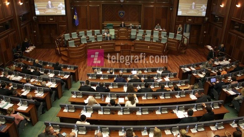 2016/07/Seanca-e-kuvendit-te-kososves-10-korrik-foto-ridvan-slivova-2-780x439.jpg