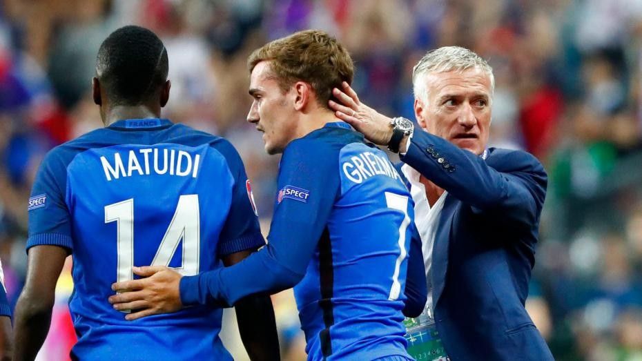 2016/07/matuidi-griezmann-et-deschamps.jpg