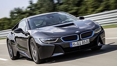 2016/08/Modeli-i-ri-i8-nga-BMW-pritet-te-jete-nje-makine-shume-e-fuqishme-foto.jpg