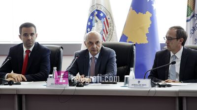 2016/08/Oda-ekonomike-amerikane-shperblimi-te-tatimpaguesve-te-vitit-per-vitin-2015-foto-Ridvan-Slivova-4.jpg