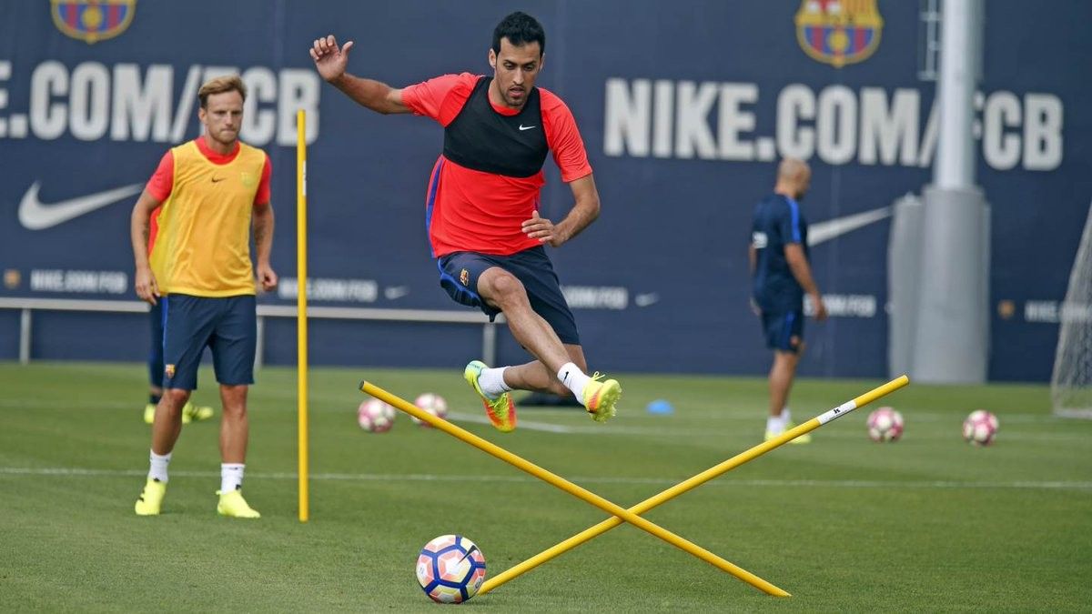 2016/09/busquets-2-e1474556255261.jpg