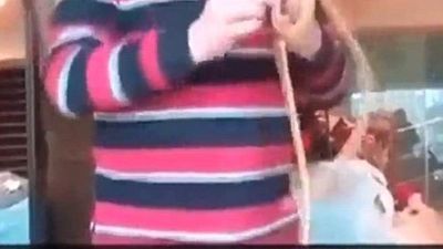 2016/10/Mënyra-misterioze-e-lidhjes-se-kravates-qe-po-i-befason-te-gjithe-foto.jpg