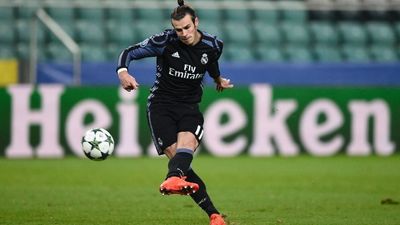 2016/11/Bale.jpg
