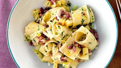 2016/11/Pappardelle-patate-e-prosciutto4-890x570.jpg
