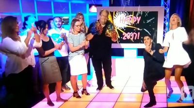 2017/01/Numërimi-së-prapthi-nuk-shkoi-si-duhet-mysafiret-e-ngurte-as-qe-buzeqeshen-foto.jpg