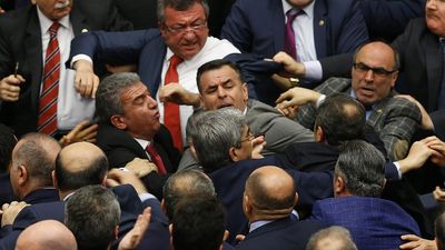 2017/01/parlament-11.jpg