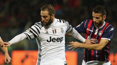 2017/02/GonzaloHiguainFCCrotonevJuventusFCSerieEhA9lWddni5x.jpg