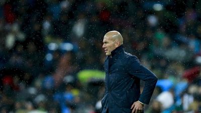 2017/02/ZinedineZidaneRealMadridCFvRealSociedadrnSIE6pc6arx-e1487082422951.jpg