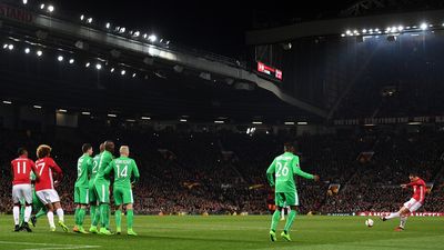 2017/02/ZlatanIbrahimovicManchesterUnitedvSaintV10_Q0GxF-Tx-1.jpg