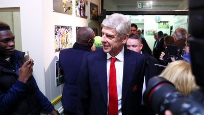 2017/02/ArseneWengerSuttonUnitedvArsenalEmiratesi3JifmOIK7Ex.jpg