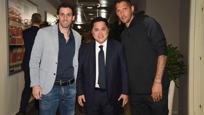 2017/03/milito.thohir.materazzi.inter_.2016.2017.750x450.jpg