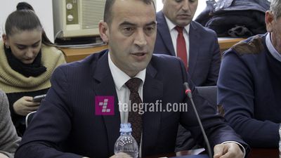 2017/03/Komisionit-per-Pune-te-Brendshme-29-nentor-Daut-Haradinaj-foto-Ridvan-Slivova-5-e1490343371144.jpg