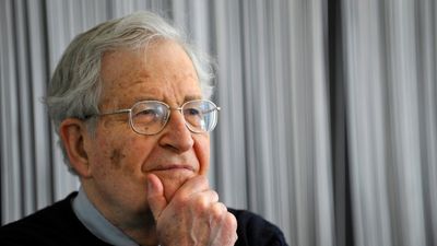2017/03/noam-chomsky.jpg