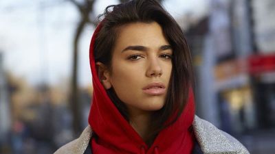 2017/05/DuaLipa-1.jpg