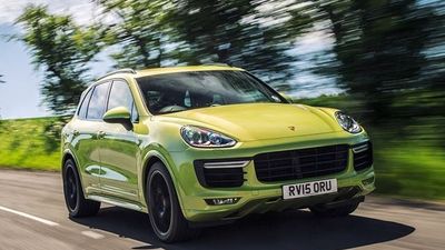 2017/06/Shkaku-i-problemeve-me-motorin-Porsche-kthen-prapa-modelet-Panamera-dhe-Cayenne-foto.jpg