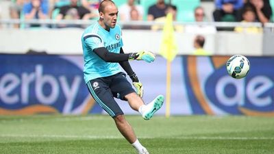 2017/07/matej_delac_chelsea_warms_up_470835-e1500653729265.jpg