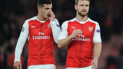 2017/09/xhaka-mustafi-e1506866979542.jpg