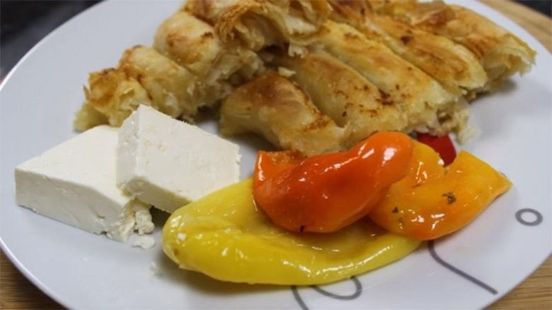 2017/10/pite-me-lakër-të-bardhë.jpg