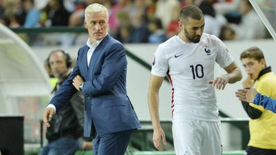 2017/11/benzema-deschamps-1.jpg