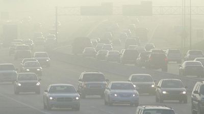 2017/11/vehicles-air-pollution.jpg