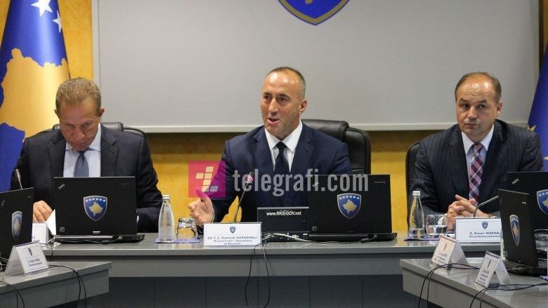 2017/12/Mbledhja-e-pare-e-qeverise-Ramush-Haradinaj-foto-Ridvan-Slivova-13-1-780x439.jpg