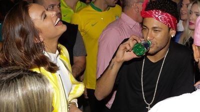 2018/02/Soccer-superstar-Neymar-gets-cozy-with-on-off-girlfriend-Bruna-Marquezine.jpg