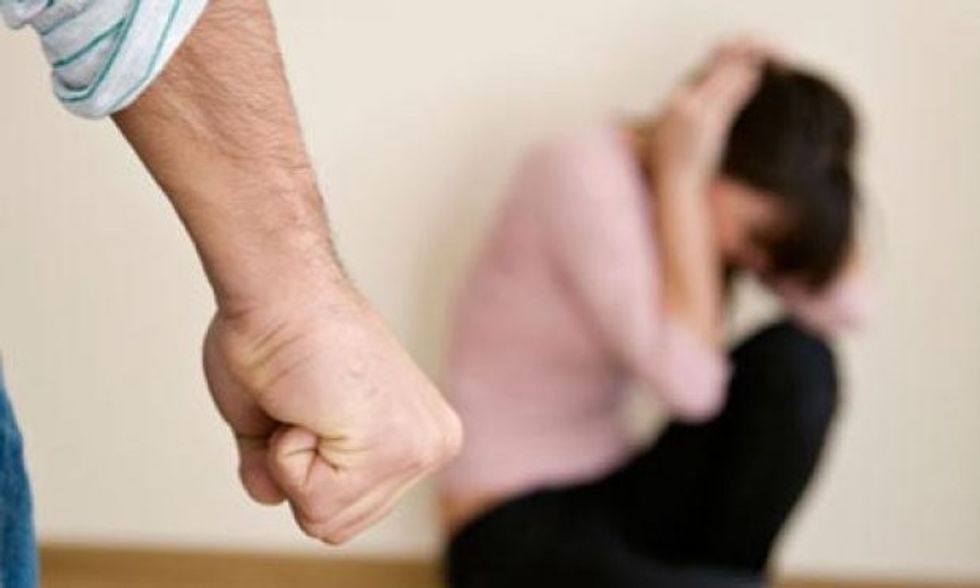 MPB: Pesë persona privohen nga liria për dhunë familjare në Kumanovë, Ohër, Strumicë dhe Veles