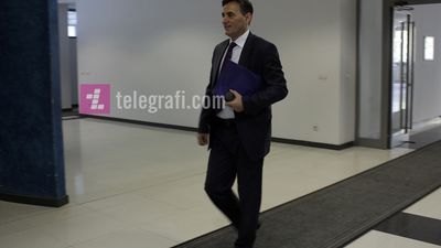 2018/05/Mbledhja-e-qeverise-4-maj-Mahir-Jaggjillar-foto-Ridvan-Slivova-2.jpg