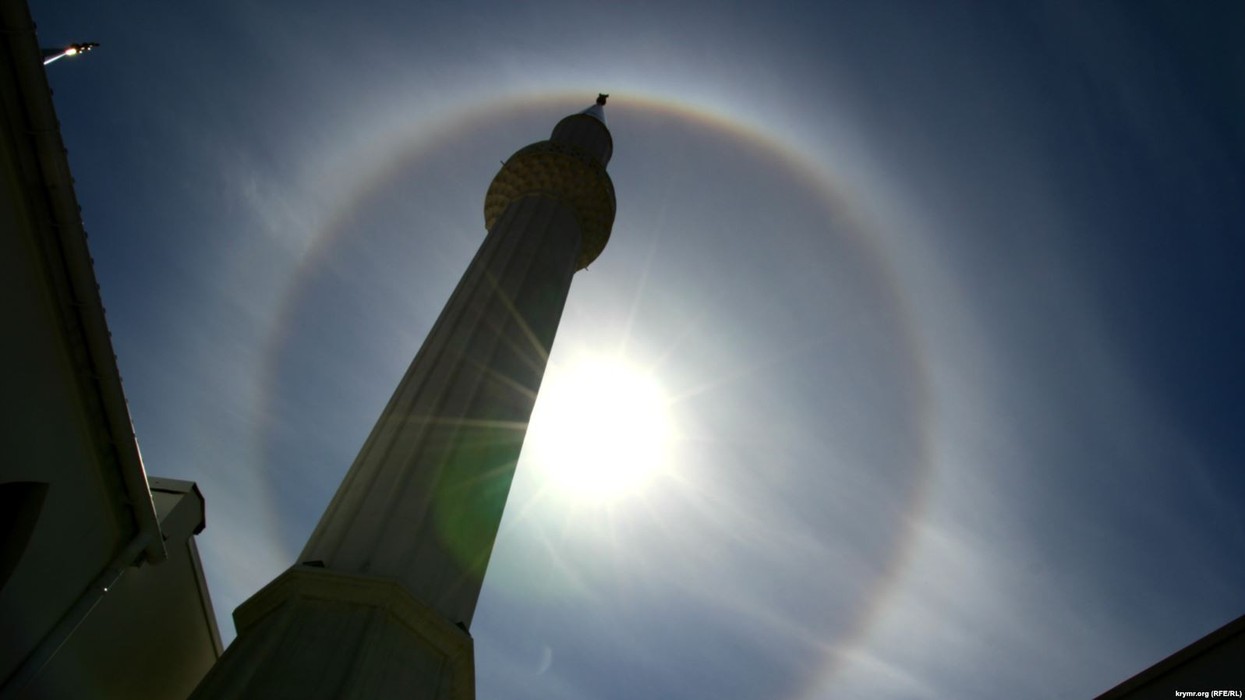 Vidhen 300 euro në një xhami në Kamenicë