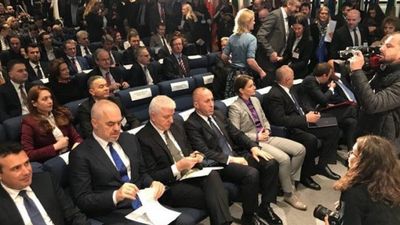 2018/07/2-48.jpg