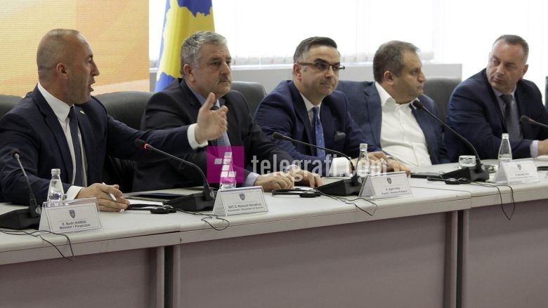 2018/07/takim-Ramush-Haradinaj-Forumi-Konsultativ-Qeveri-Komuna-foto-Ridvan-Slivova-8-780x439.jpg