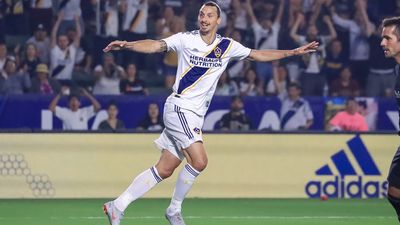 2018/09/hoyla-el-galaxy-empata-en-casa-ante-el-lafc-en-el-derbi-angelino-zlatan-ibrahimovic-anota-y-se-pone-a-uno-20180824.jpg