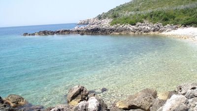 2018/09/1200px-Himarë-Albania6.jpg