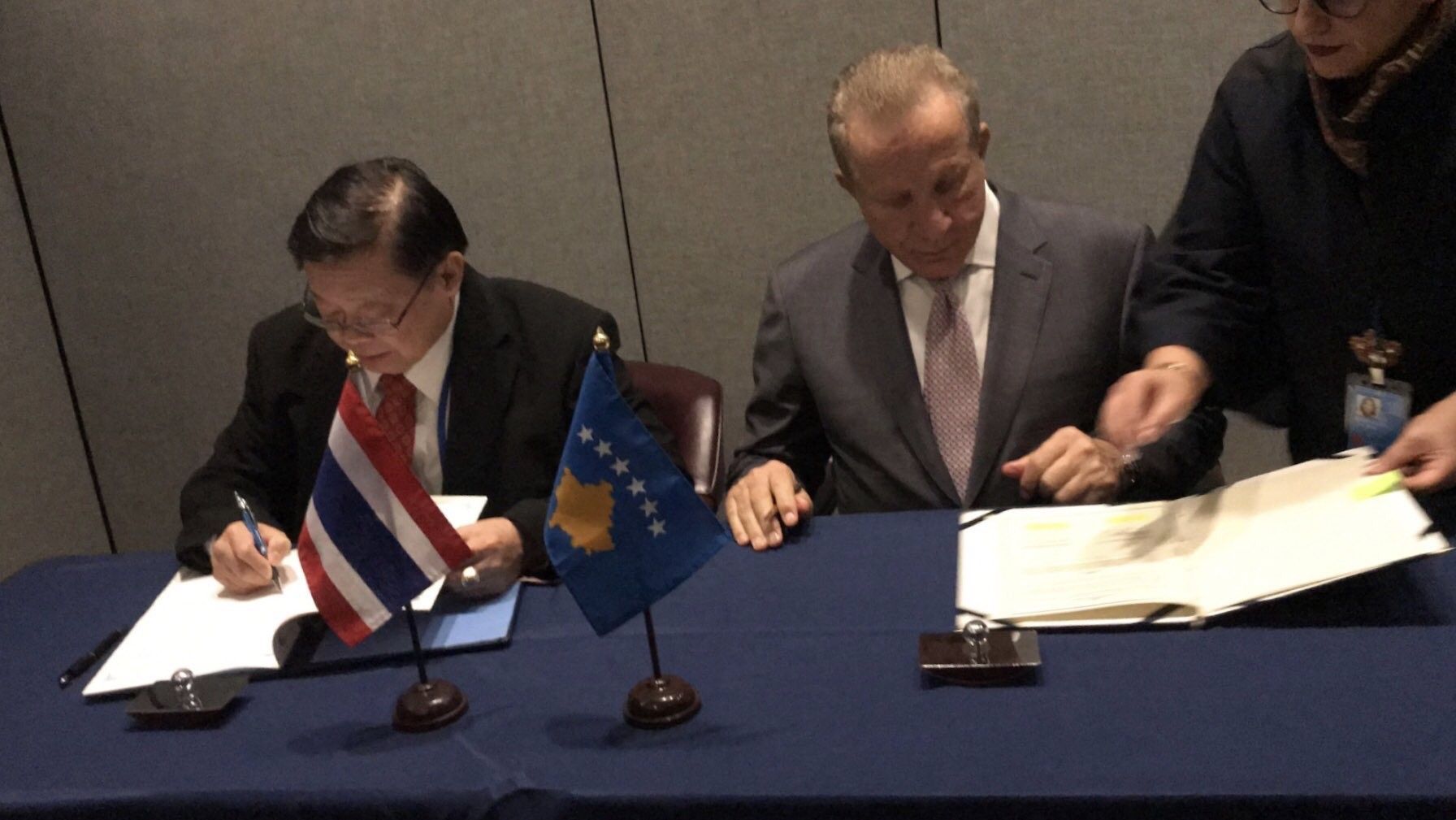 2018/09/Ministri-i-Jashtëm-Pacolli-me-Zevendesministrin-e-Jashtem-te-Tajlandes...jpeg.jpg