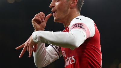 2018/10/ozil-1-e1542146273338.jpg