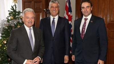 2018/12/Presidenti-Thaçi-takoi-ministrin-Duncan-në-Londër_3.jpg