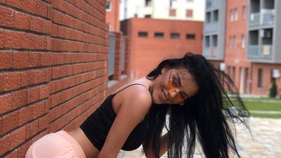 2018/12/tayna_35574912_434128250394148_3247638266739949568_n-e1545635333598.jpg
