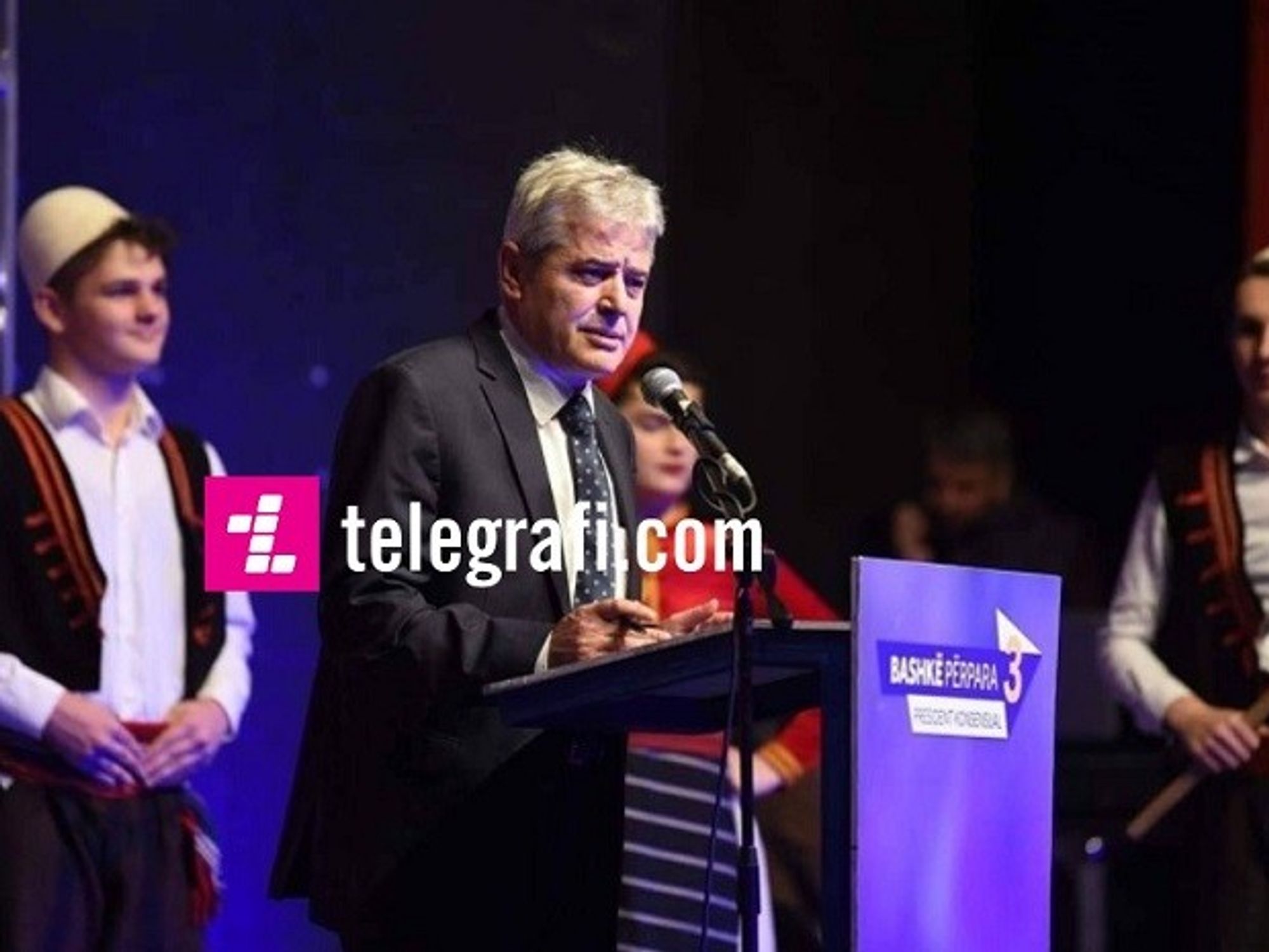 Ahmeti: Para një viti e gjysmë Maqedoninë e lash me kryeministër shqiptar Ahmeti: Para një viti e gjysmë Maqedoninë e lash me kryeministër shqiptar
