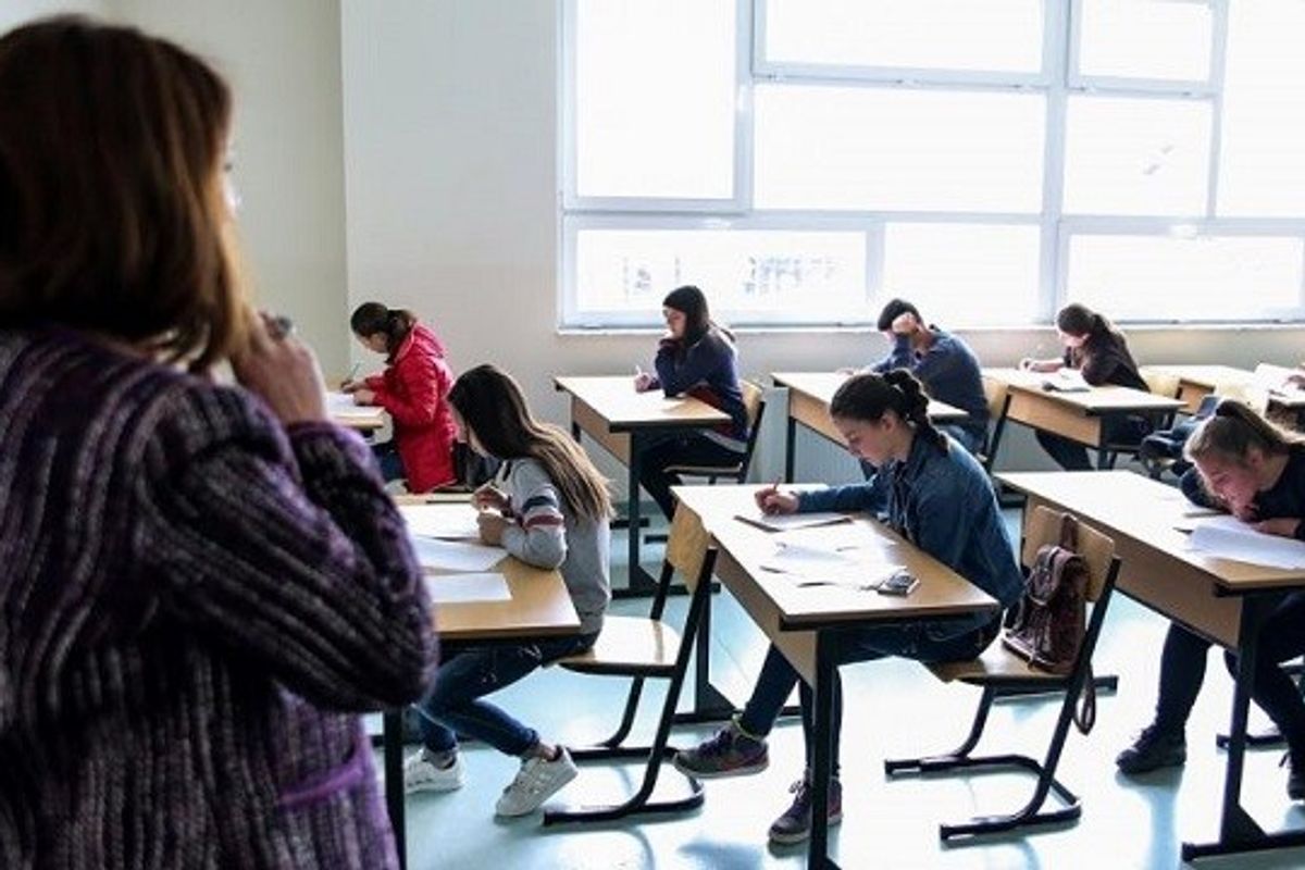 Përfundon gjysmë-vjetori shkollor Përfundon gjysmë-vjetori shkollor