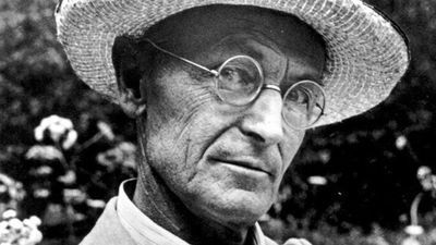 2019/07/Herman-Hesse.jpg