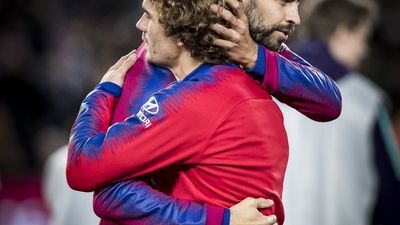 2019/07/Griezmann-pique-e1562968683957.jpg