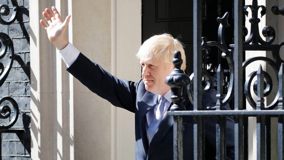 2019/07/johson-britania.jpg